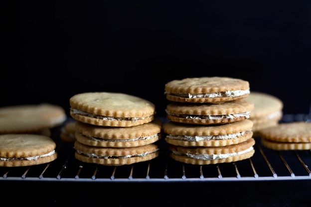 Almond Shortbread with Jasmine Tea Icing