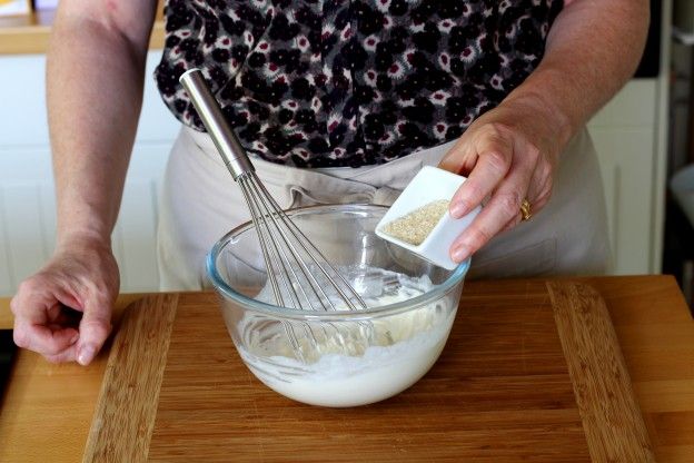 Add the sugar and the vanilla extract