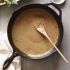 Homemade turkey gravy