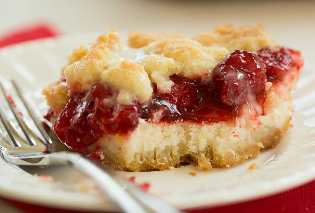 Cream cheese cherry pie crumb bars