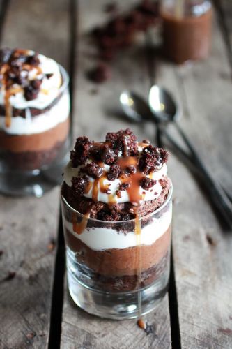 chocolate lovers triple layer coffee caramel chocolate mousse cakes