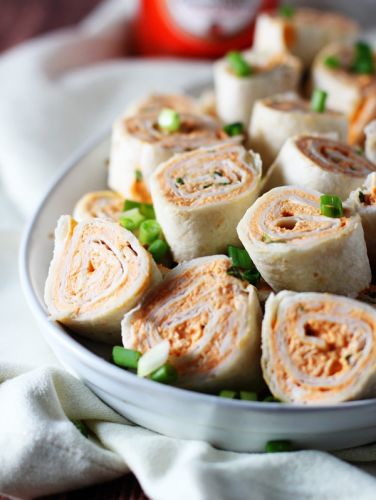 5 ingredient Buffalo chicken pinwheels