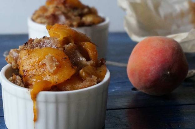 Eggless Peach Cobbler