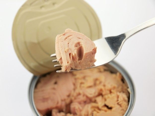Water-packed tuna for oil-packed