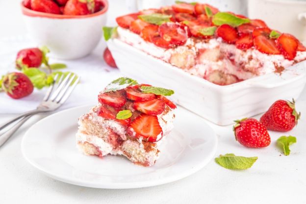 Strawberry Tiramisu
