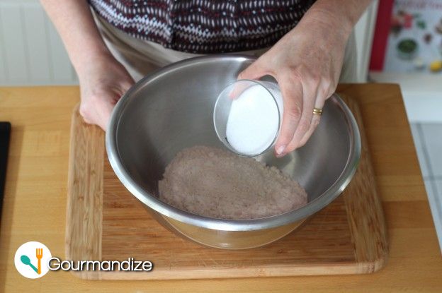 Pour the flour and baking powder into a bowl, then add the sugar