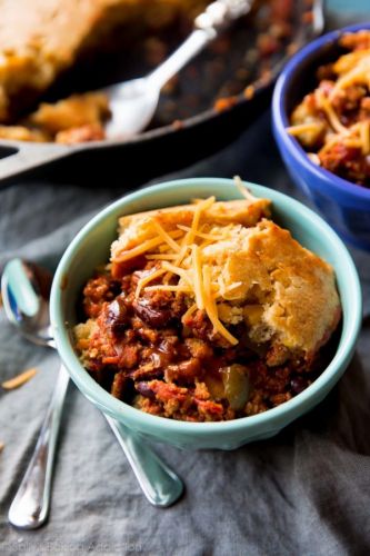 Cornbread-topped Skillet Chili