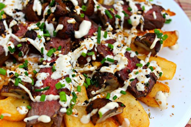 London Broil Loaded Fries with Mushrooms and Blue Cheese Sauce
