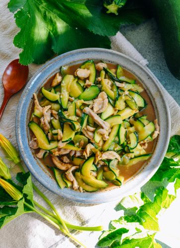 Zucchini Stir-Fry with Chicken