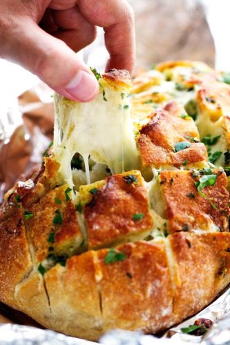 Cheesy Garlic Pull-apart Bread