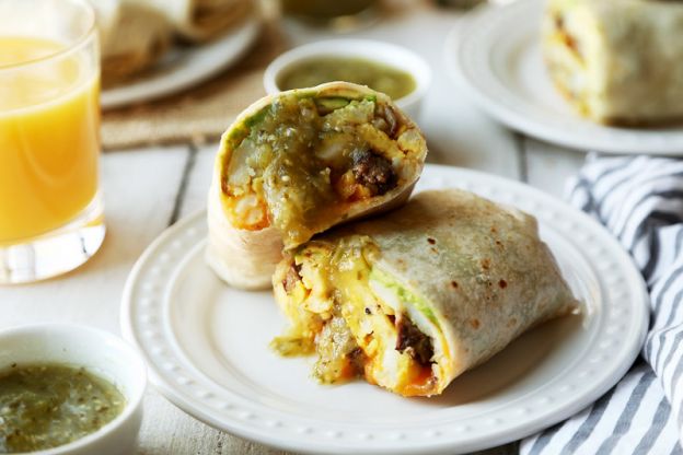 Steak and Avocado Breakfast Burritos with Salsa Verde