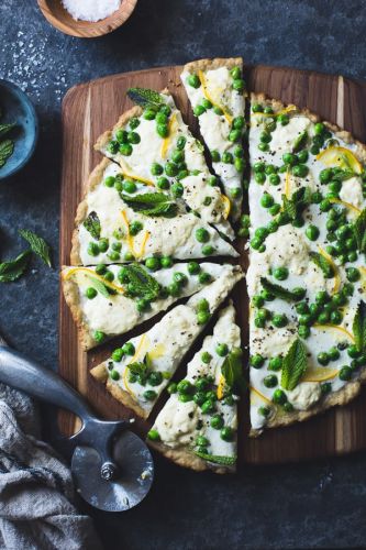 Grilled Gluten-Free Pizza with Peas, Lemon and Mint