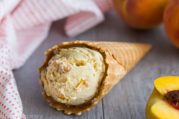 Brown Butter Peach Crumble Ice Cream
