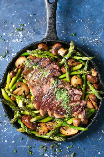 One-Pan Steak and Veggies with Garlic Herb Butter