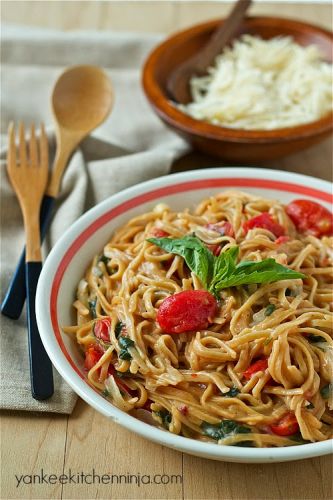 One-Pot Tomato Basil Pasta