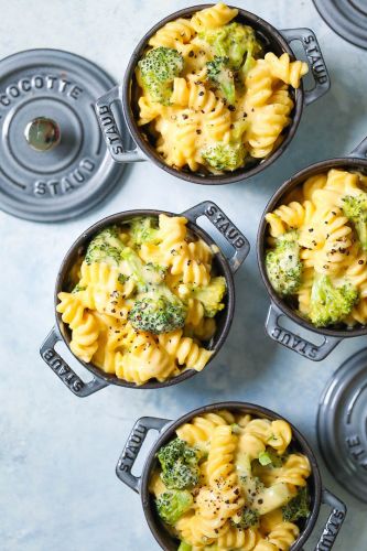 Instant Pot Creamy Broccoli Mac and CHeese