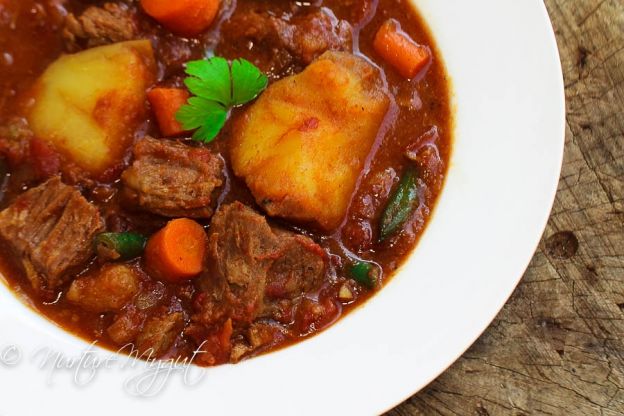 Tender beef stew