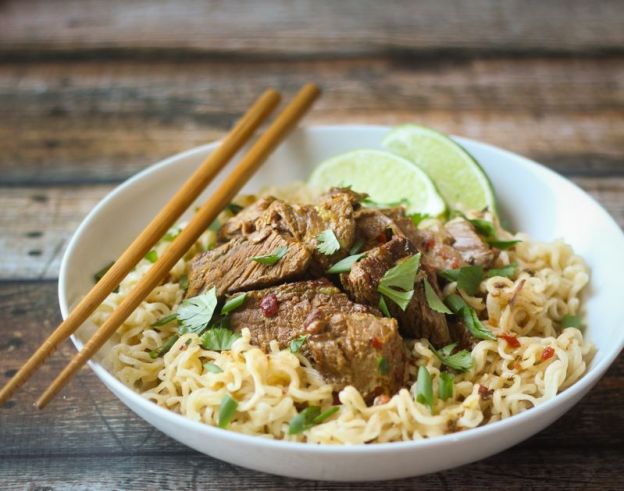Crockpot Beef Curry With Noodles