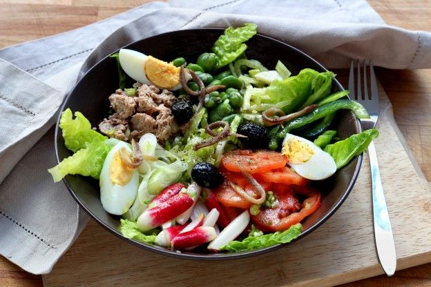 Authentic Niçoise salad