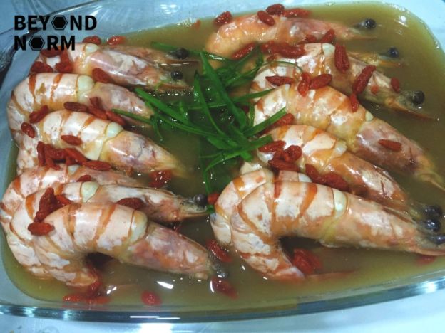 Drunken Herbal Prawns