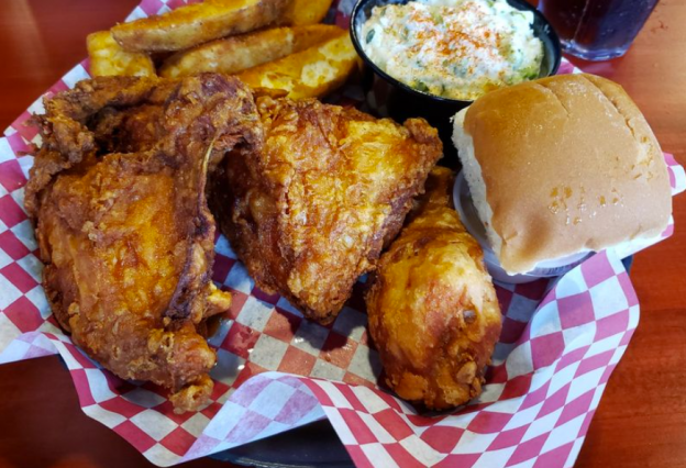 Iowa: Sneaky's Chicken