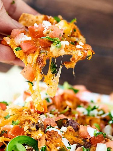 Loaded chicken nachos