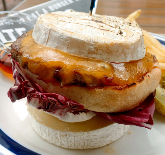 The Super Cheese Burger