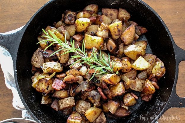 Skillet Potatoes With Caramelized Onions