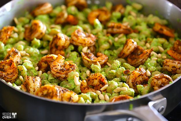 Asparagus-Spinach Pesto Pasta With Blackened Shrimp