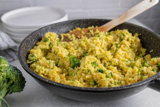 Cheesy Broccoli and Rice Skillet