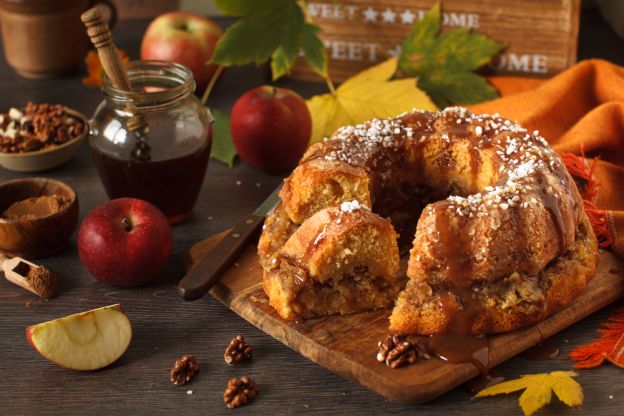 Apple Bundt Cake