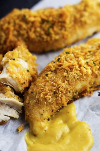 Baked garlic cheddar chicken strips