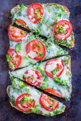 30-Minute Vegetarian French Bread Pizzas with Pesto