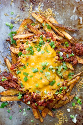 Beer-Soaked Chili Cheese Fries
