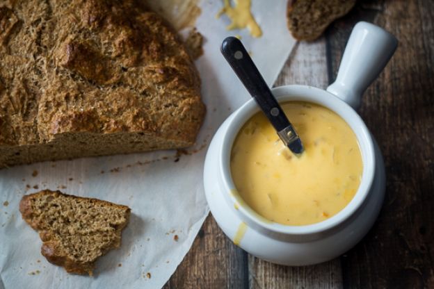 German beer cheese soup