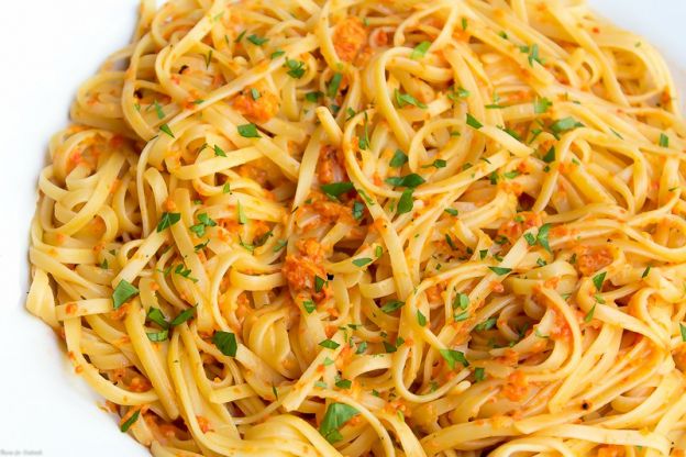Creamy Roasted Red Pepper Linguini