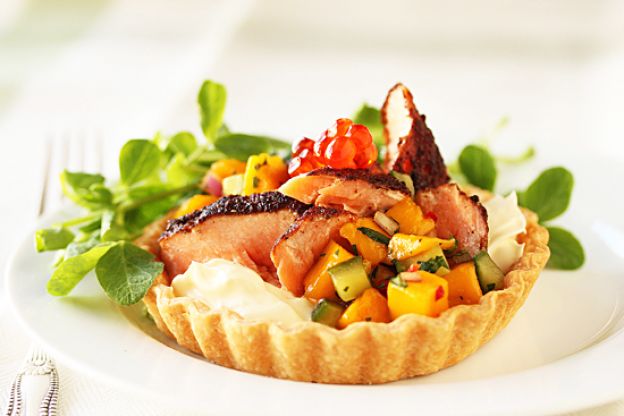 Blackened salmon tarts with mango salsa