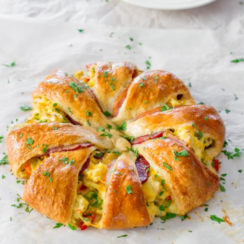 Crescent bacon breakfast ring