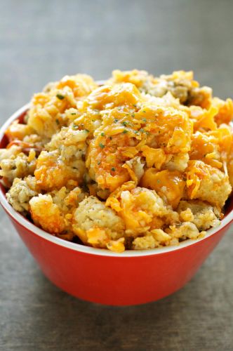 Slow Cooker Buffalo Chicken Tater Tot Casserole