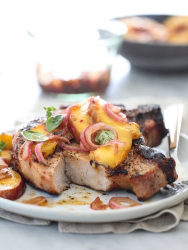Grilled Pork Chops With Spicy Balsamic Grilled Peaches