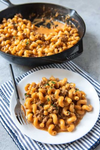 Homemade Hamburger Helper Cheeseburger Pasta Skillet