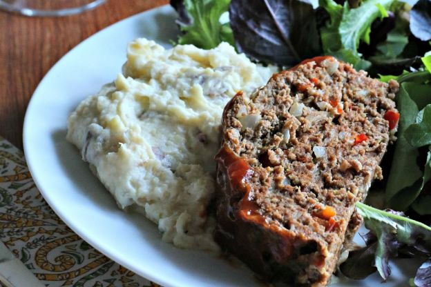 SLOW COOKER MEATLOAF