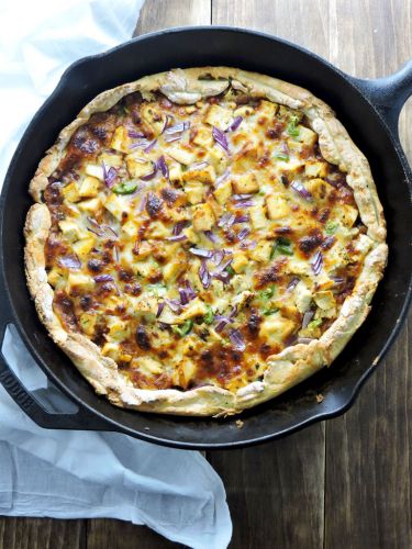 Cast-Iron Barbecue Chicken Pizza