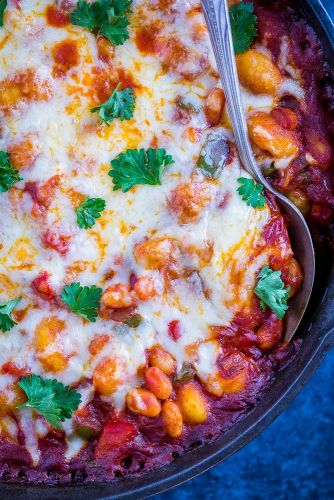 30-Minute Gnocchi Pizza Bake with White Beans