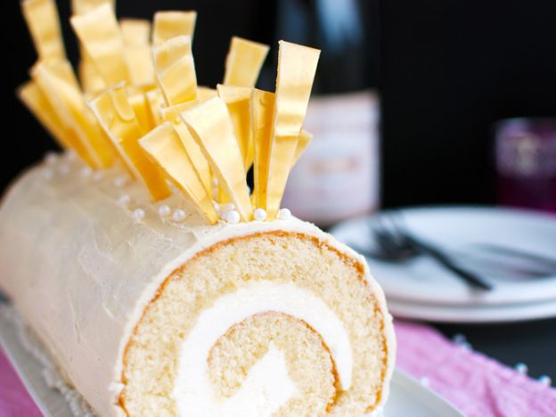 Champagne Cake Roll