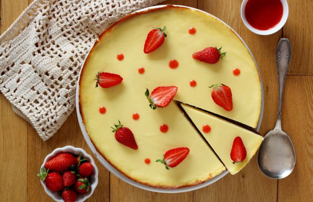 NY Cheesecake with Strawberry Coulis