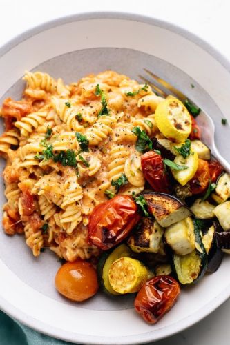 Cheesy Rotini Pasta with Roasted Vegetables