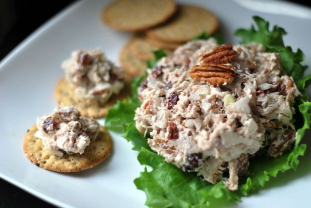 Cherry-pecan chicken salad