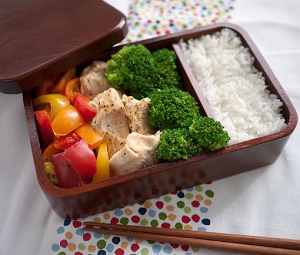 Chicken and pepper rice cooker bento