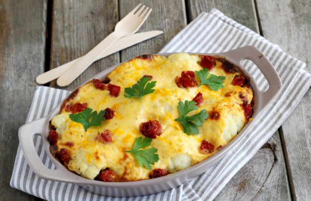 Cheesy Cheddar Cauliflower Gratin